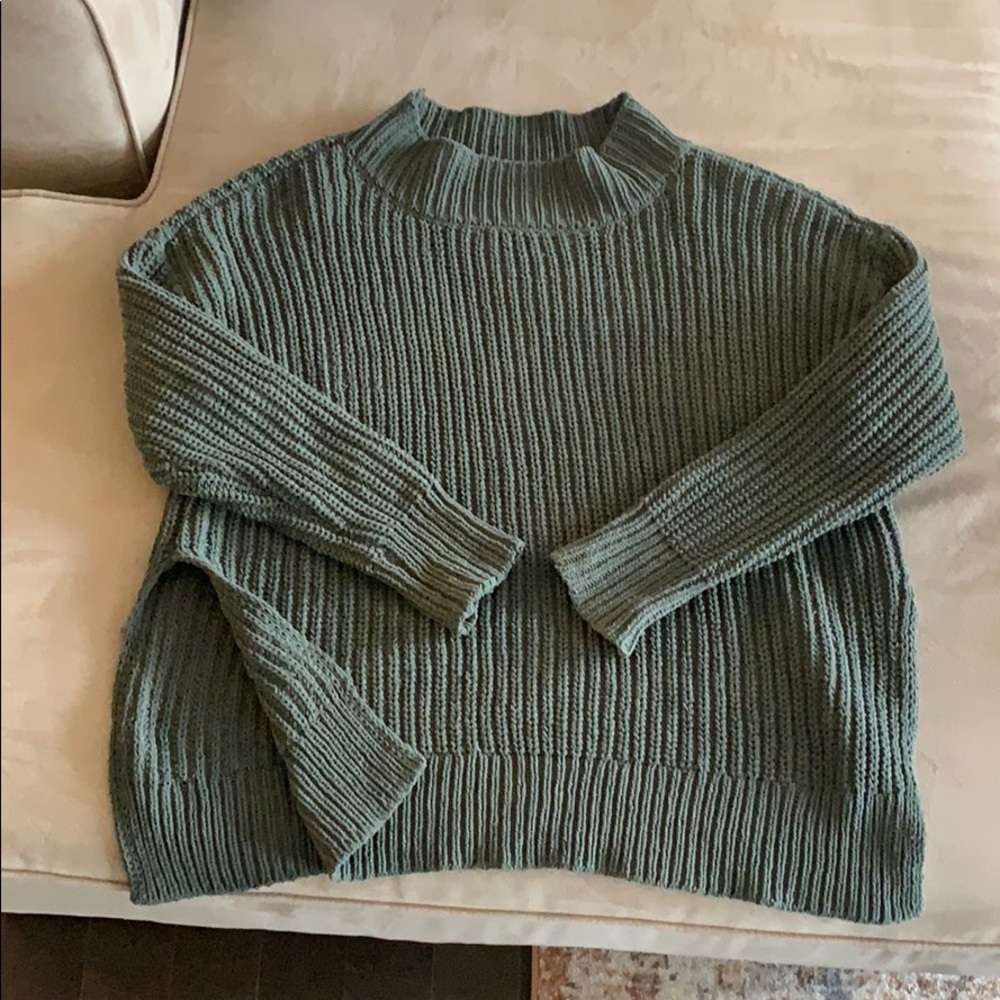 Aerie cable knit sweater